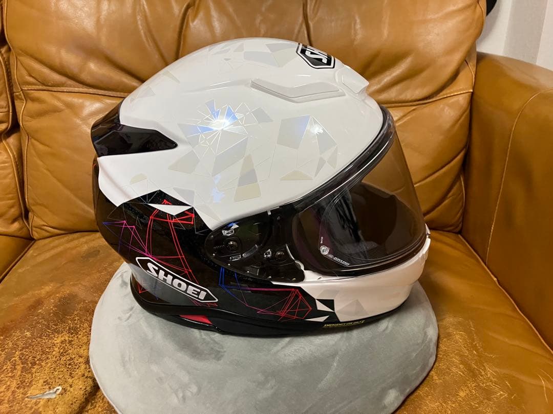 SHOEI フルフェイスヘルメット ホワイトブラック　オリガミ