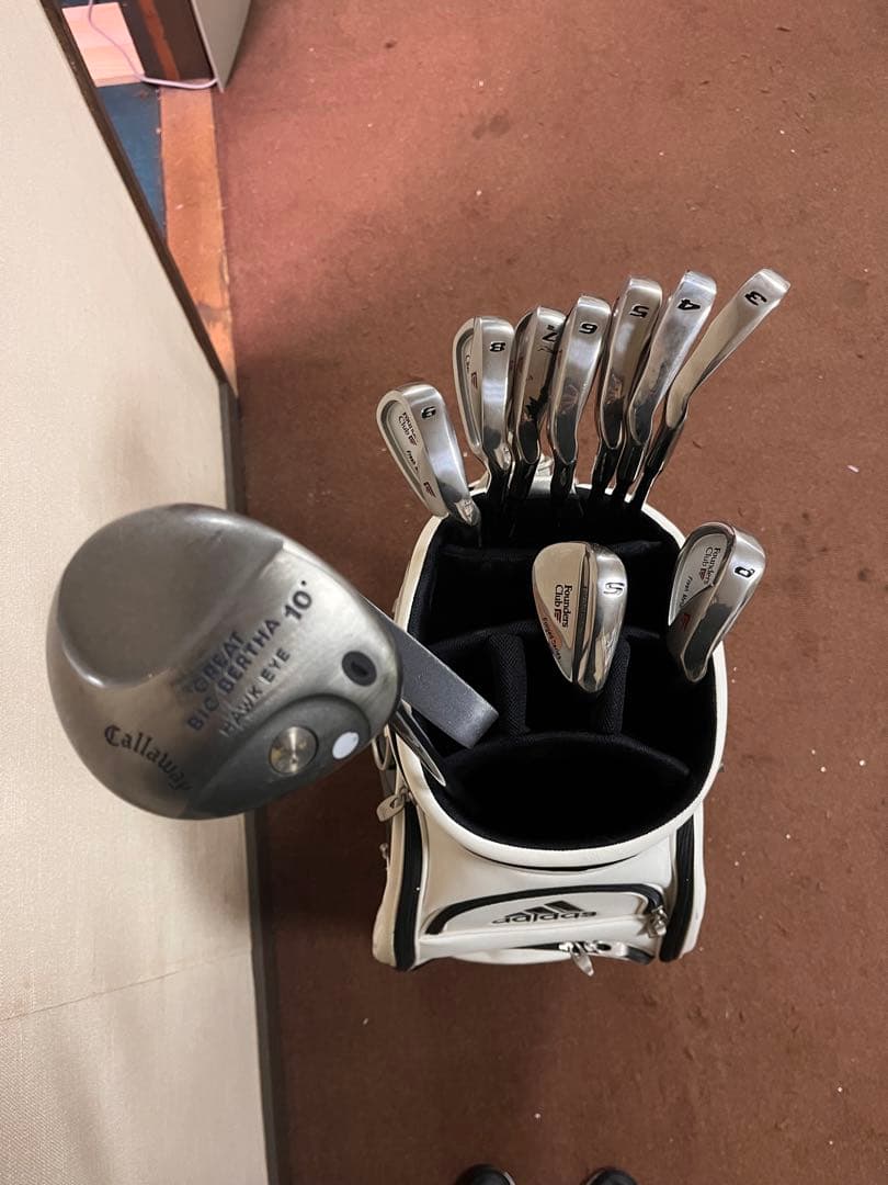 『アディダス』ゴルフバック&クラブ11本セット