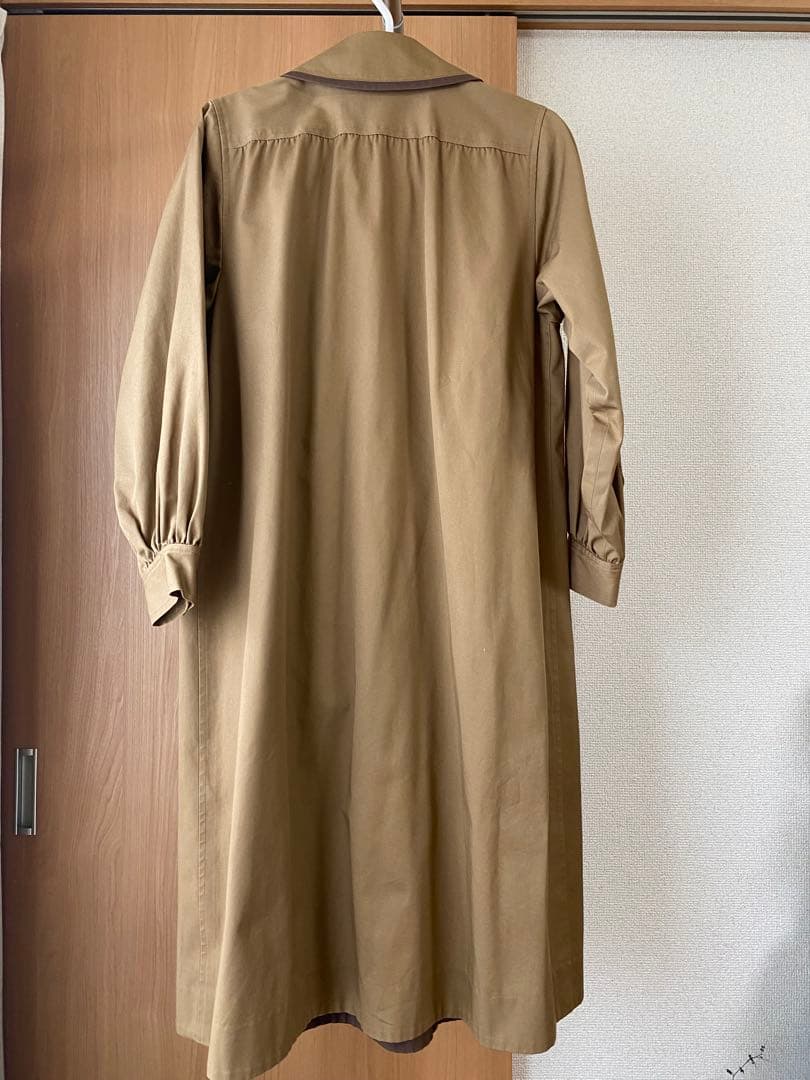 【イヴ・サンローラン】トレンチコート ベルト付き