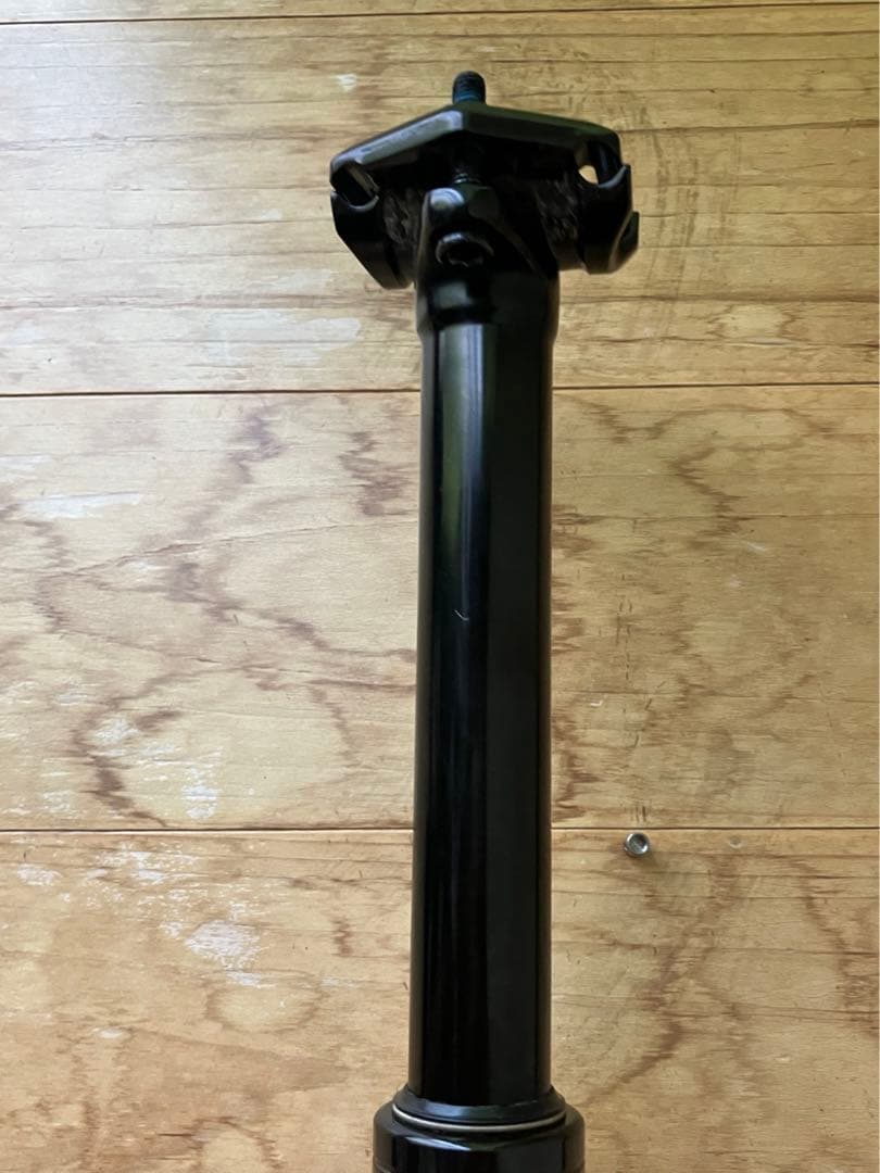 ドロッパーシートポスト　ストローク130mm ポスト径φ31.6 TRANZ-X