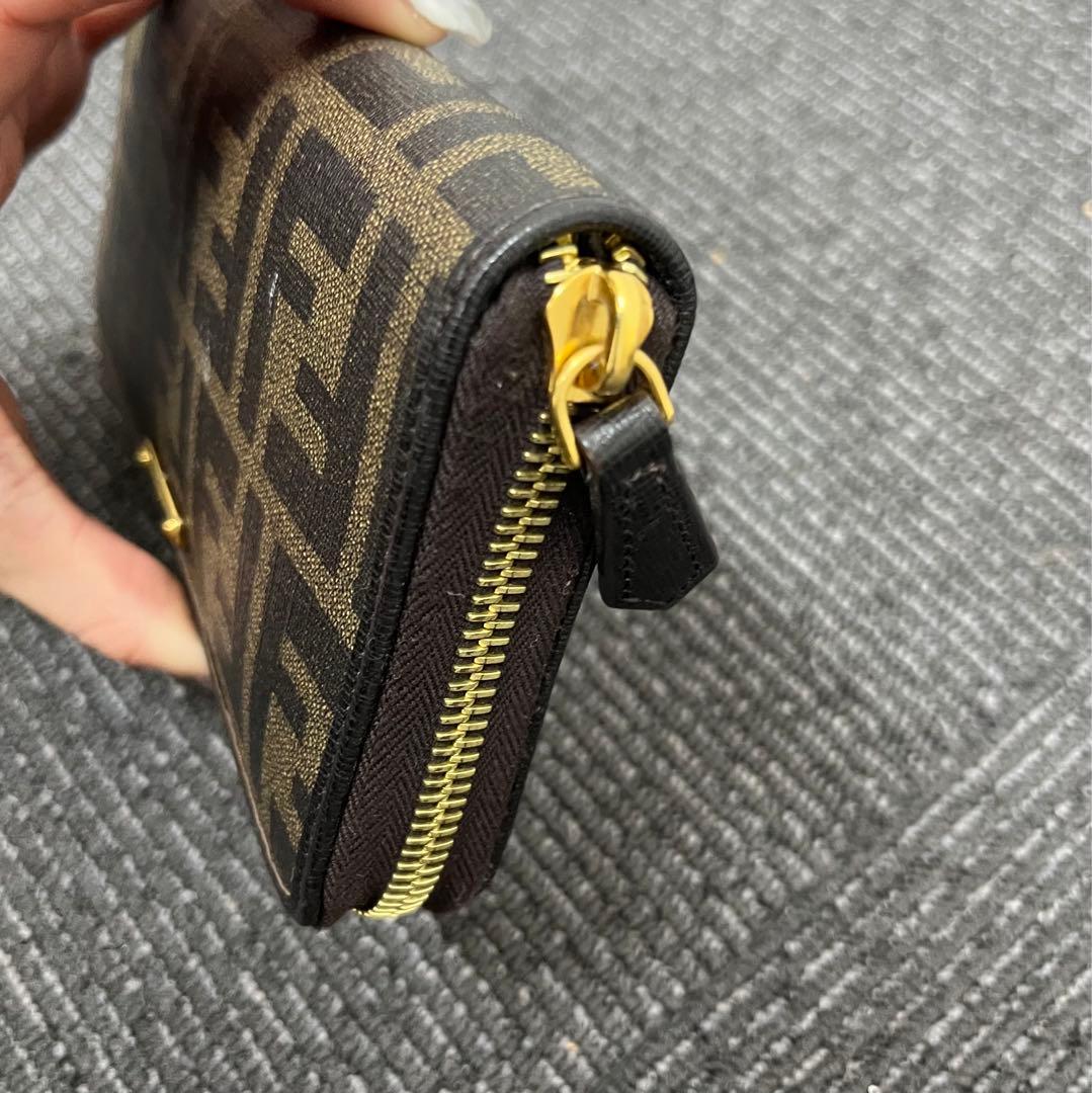 Fendi FFロゴプリント 長財布