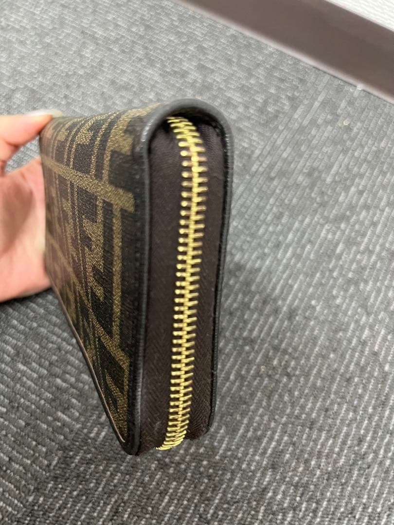 Fendi FFロゴプリント 長財布
