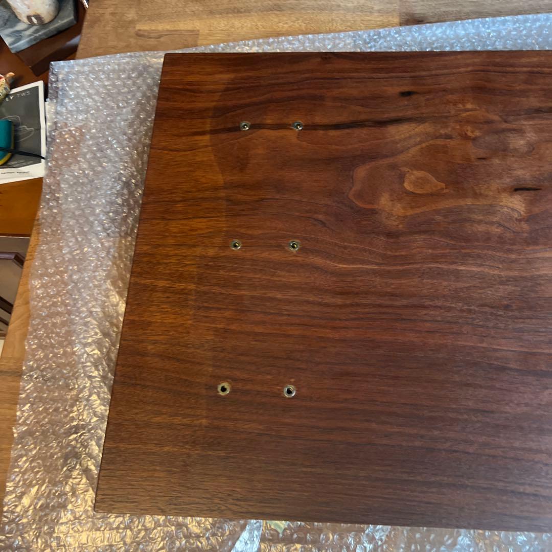 贅沢品☆ウォールナット無垢材 1枚板ローテーブル 黒スチール脚 アジャスター付き