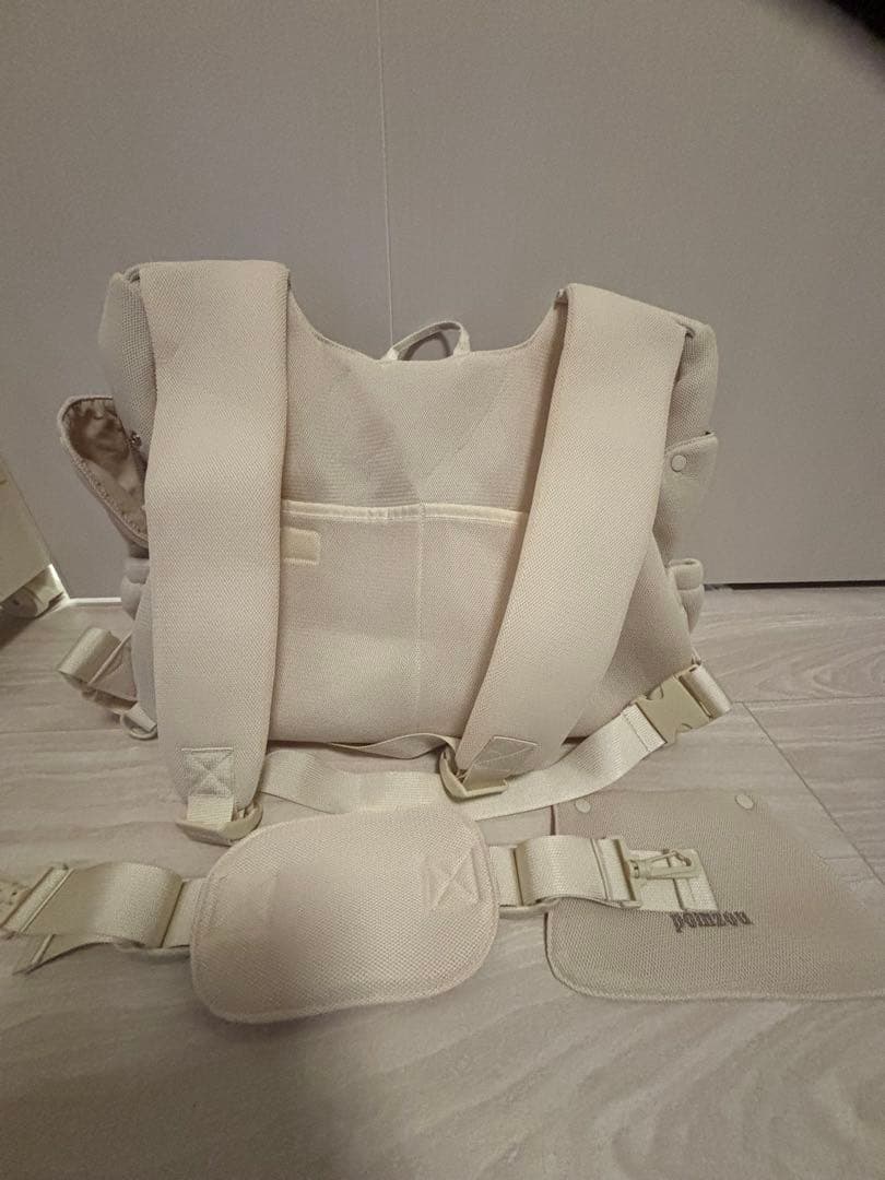 値下げしました　moncheri 犬用キャリーバッグ Mサイズ