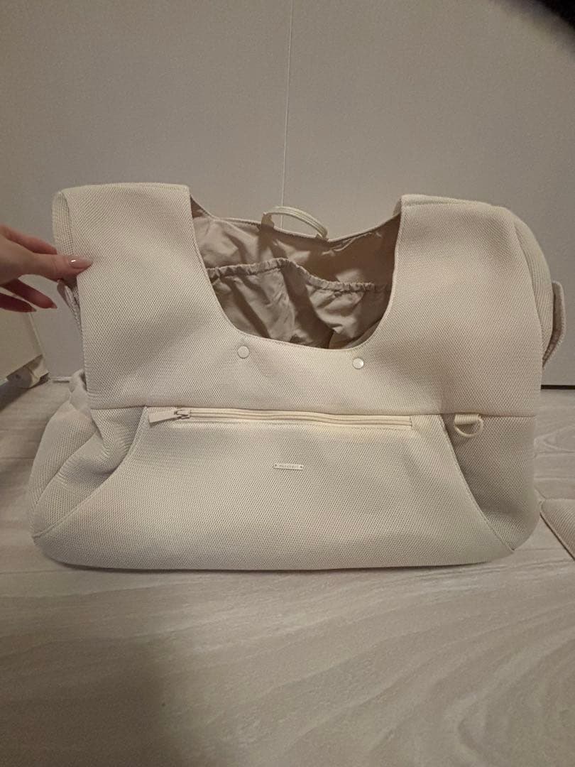 値下げしました　moncheri 犬用キャリーバッグ Mサイズ