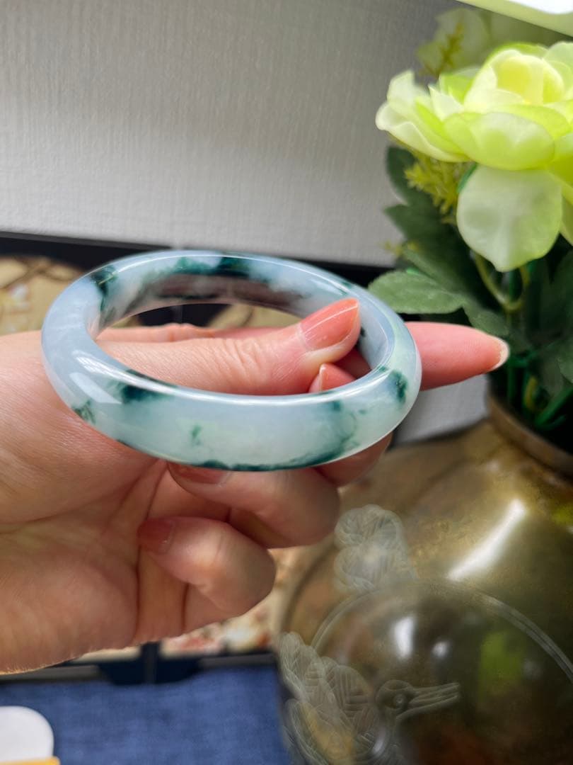 高級品❣️天然A貨翡翠　トロトロ、浮かぶ藍花柄付き氷種翡翠バングル　鑑定書付き