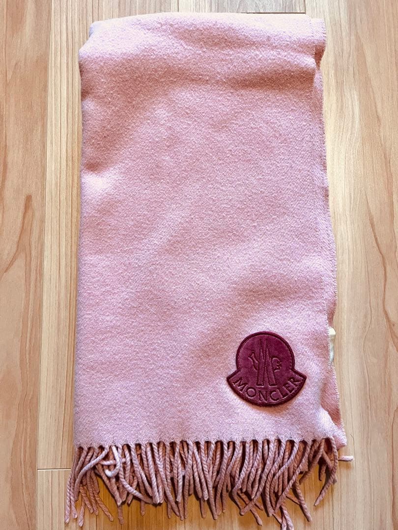 MONCLER ピンク系マフラー　モンクレール
