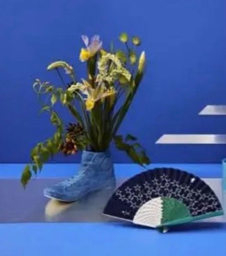 HK様　STARBUCKS CONVERSE TOKYO フラワーベース　花瓶