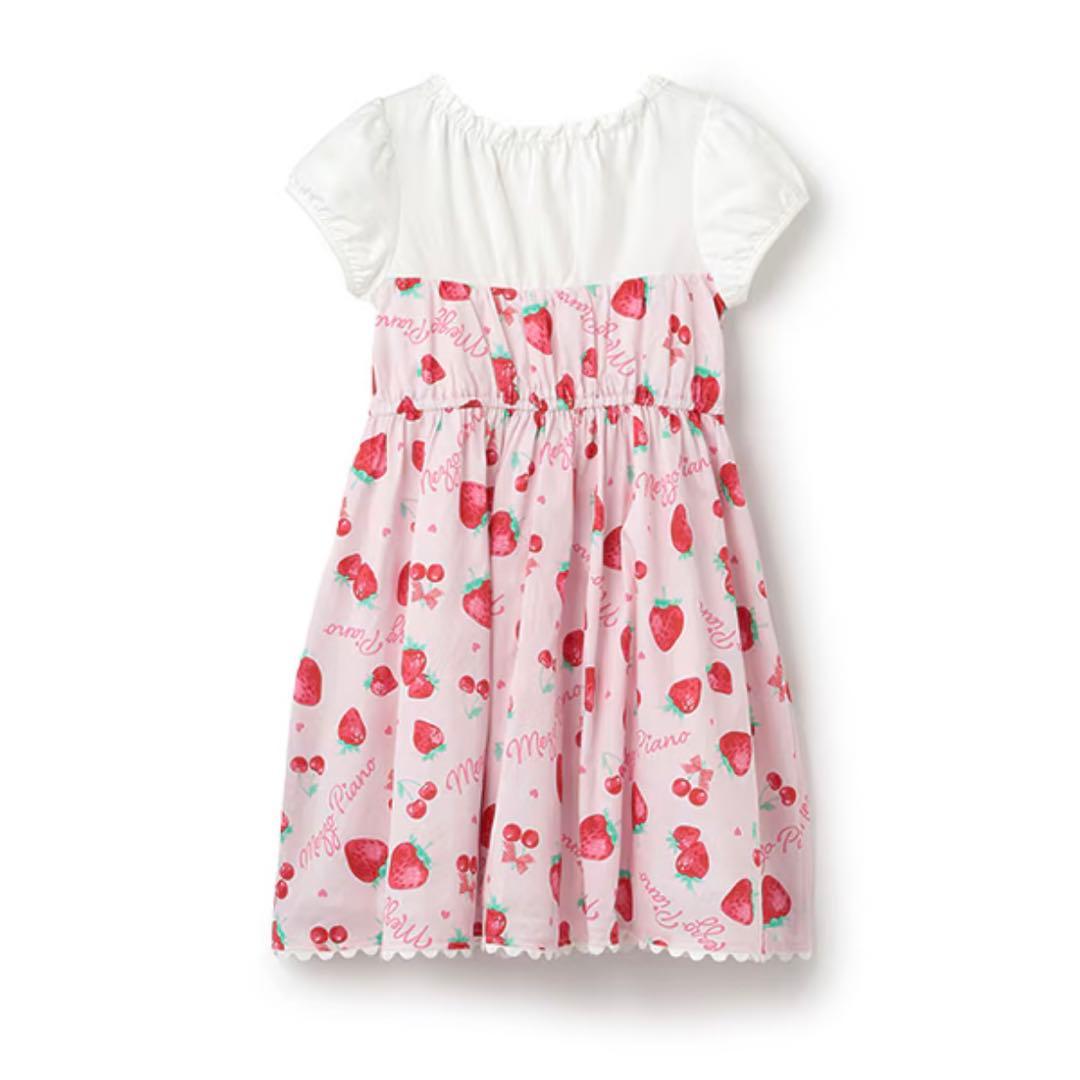 新品　いちご柄 半袖ワンピース 120cm