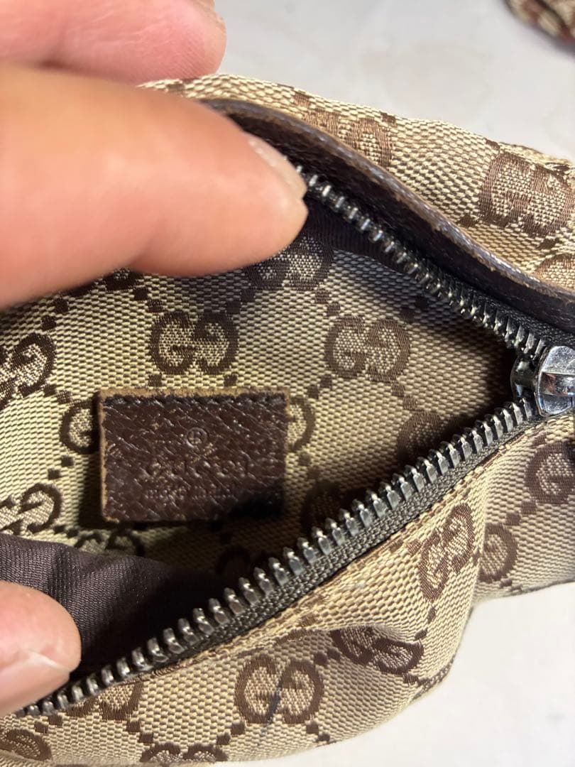 ぺ*ん様 Gucci GGキャンバス ショルダーバッグ