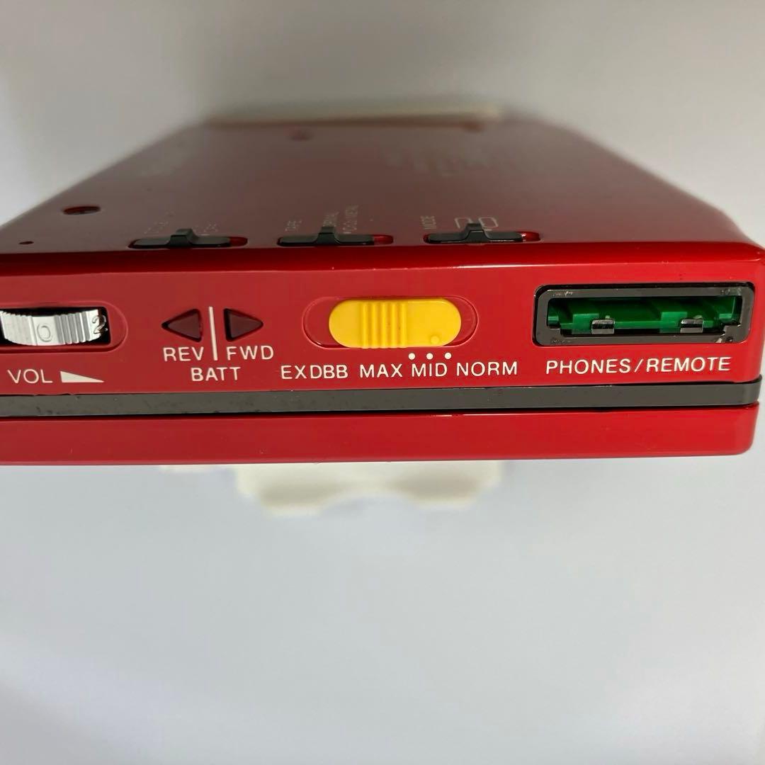 【希少】ソニー　ウオークマン　WM-702 レッド