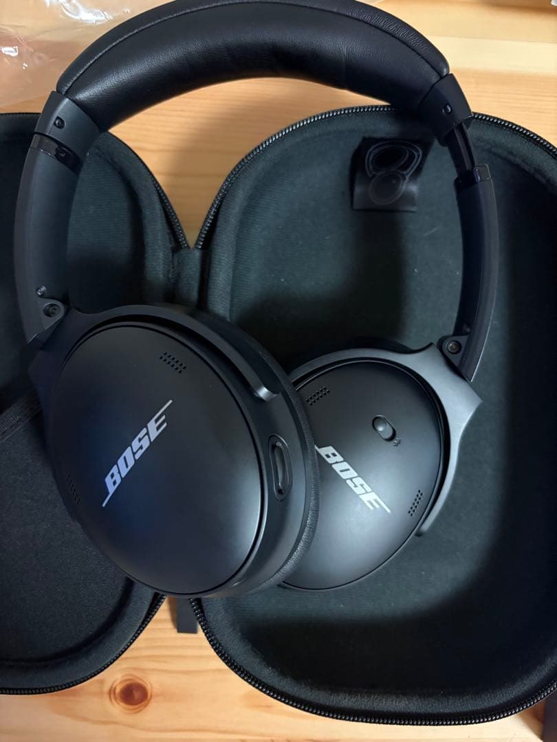 美品　Bose QuietComfort 45 ワイヤレスヘッドホン