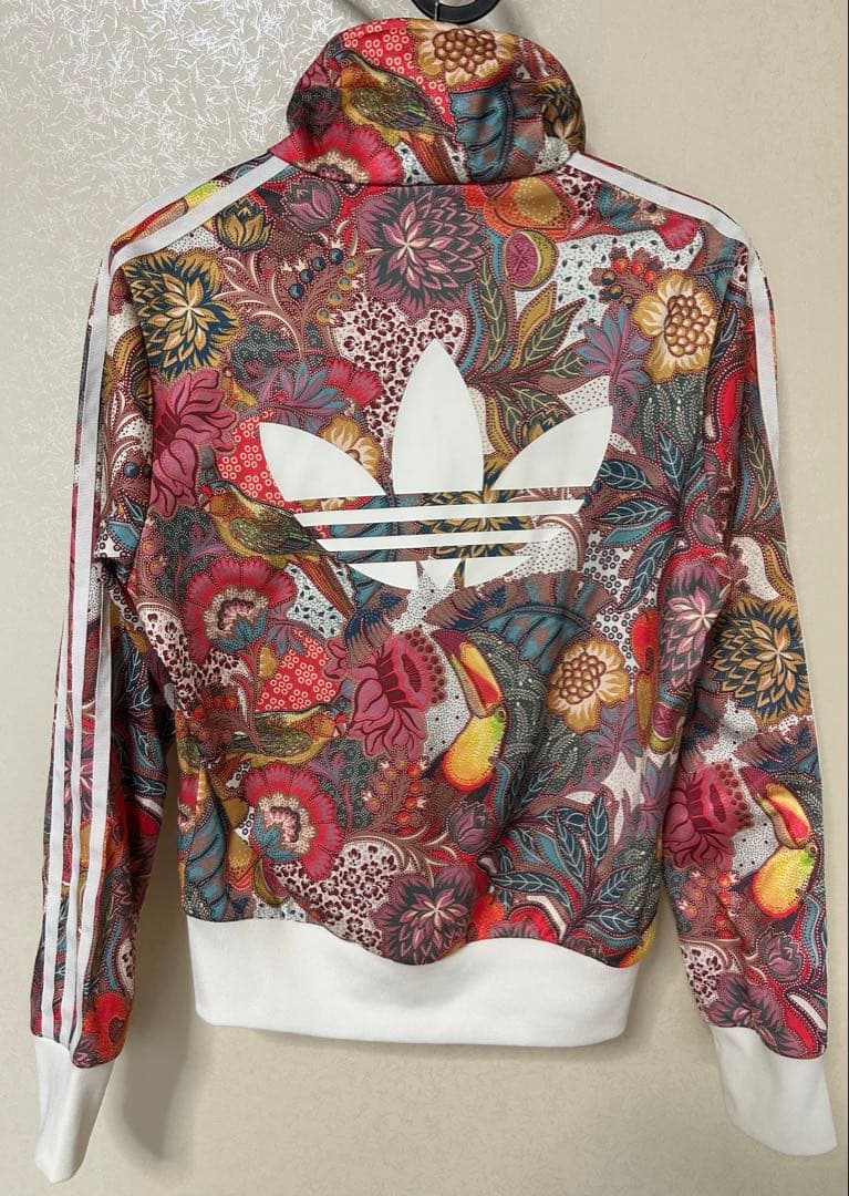 adidas オリジナルス ボタニカル 花柄ジャージ