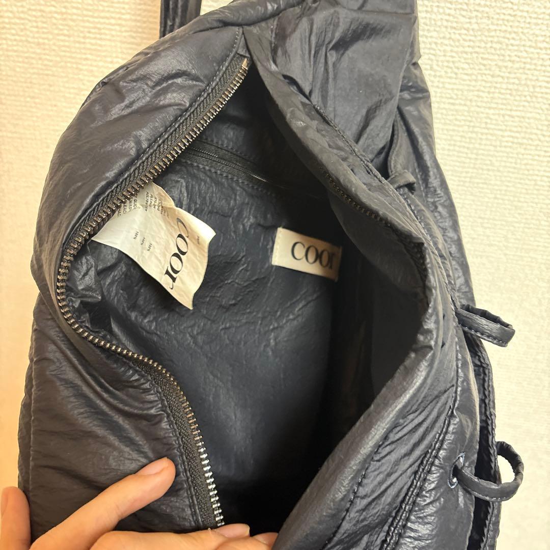 COOR ネイビーバッグ
