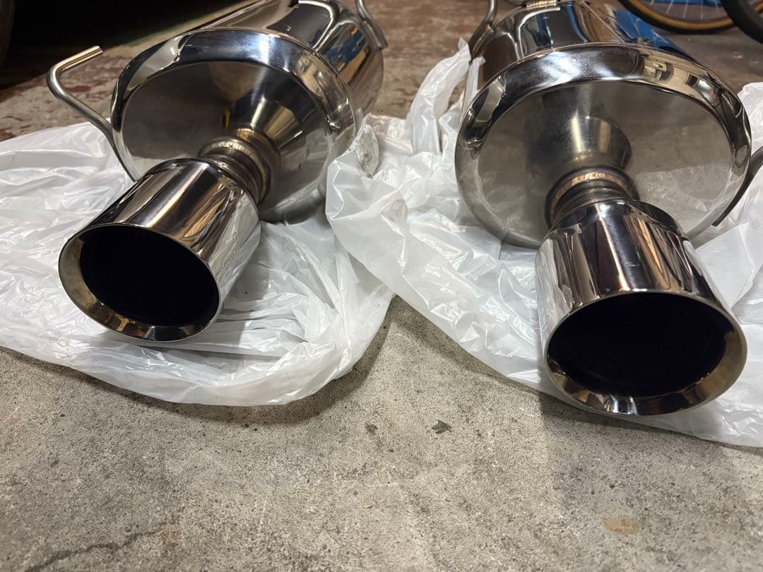 レヴォーグ　STIパフォーマンスマフラー　リアピースのみ