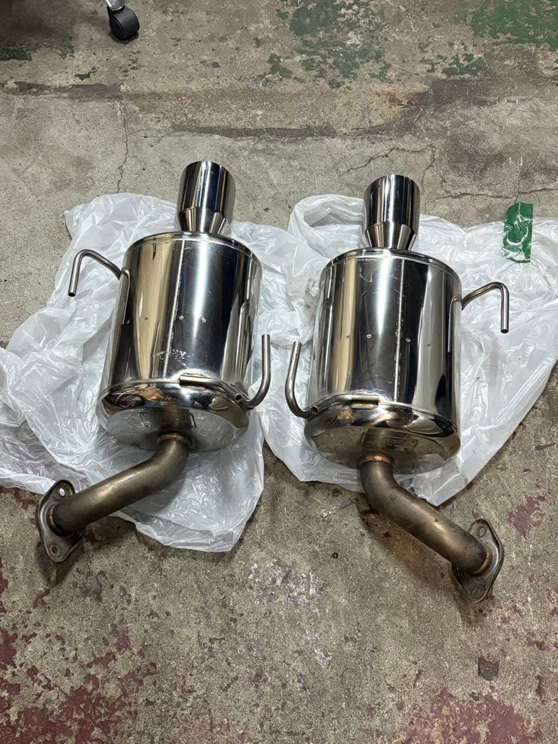 レヴォーグ　STIパフォーマンスマフラー　リアピースのみ