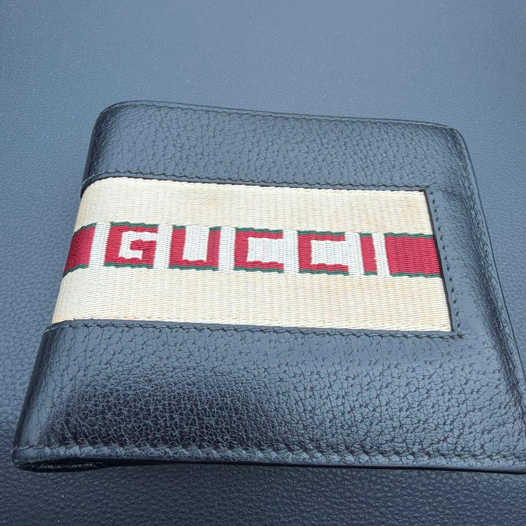 GUCCI 二つ折り財布 黒