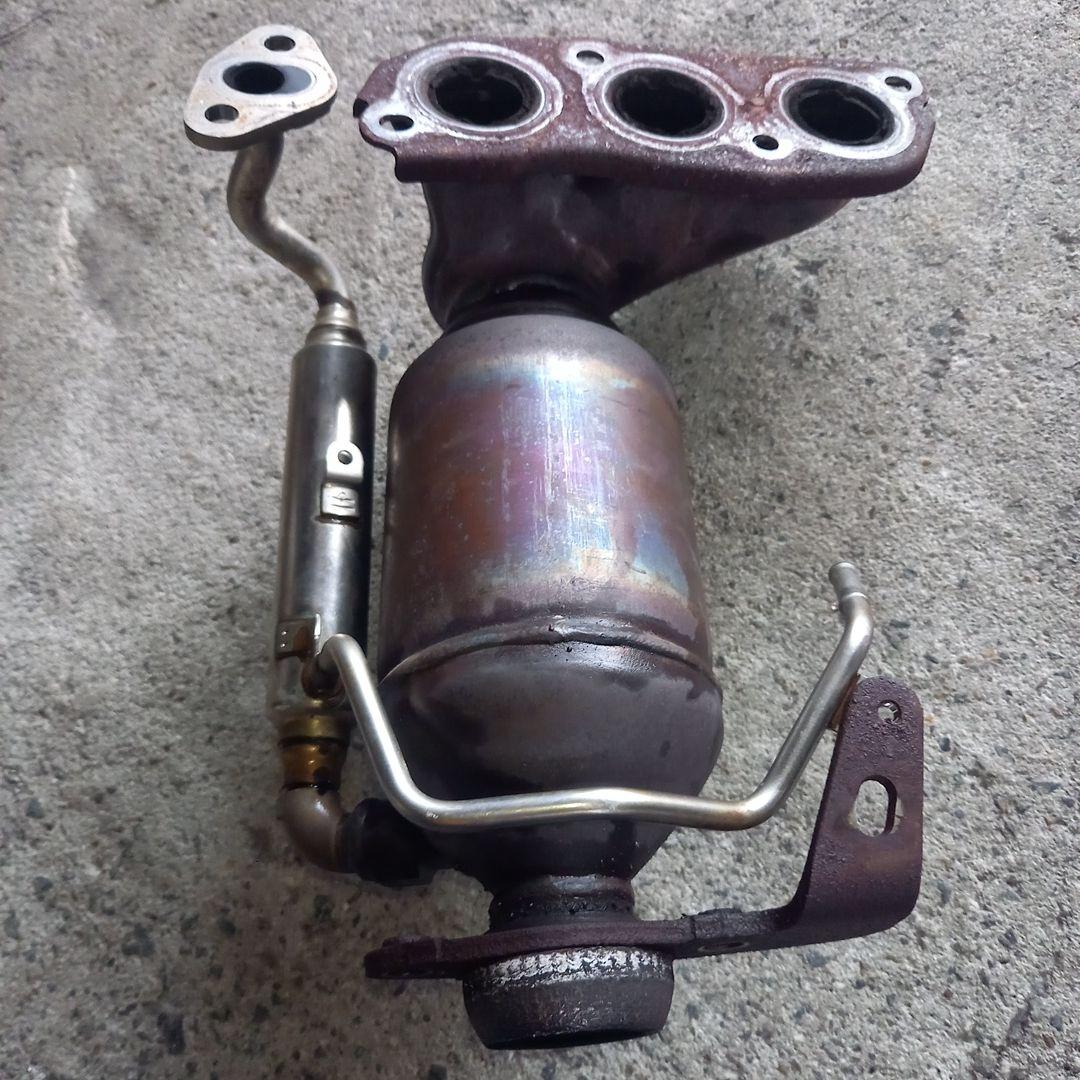 美品　タントカスタム　LA600S　触媒　エキマニ　キャタライザー　KF