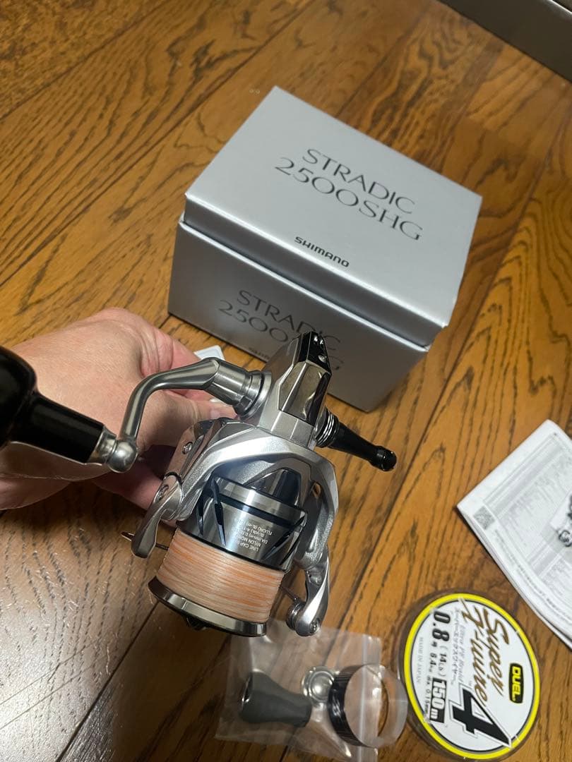 シマノ 23 ストラディック 2500SHG 新品　ゴメクサスノブ　ライン付