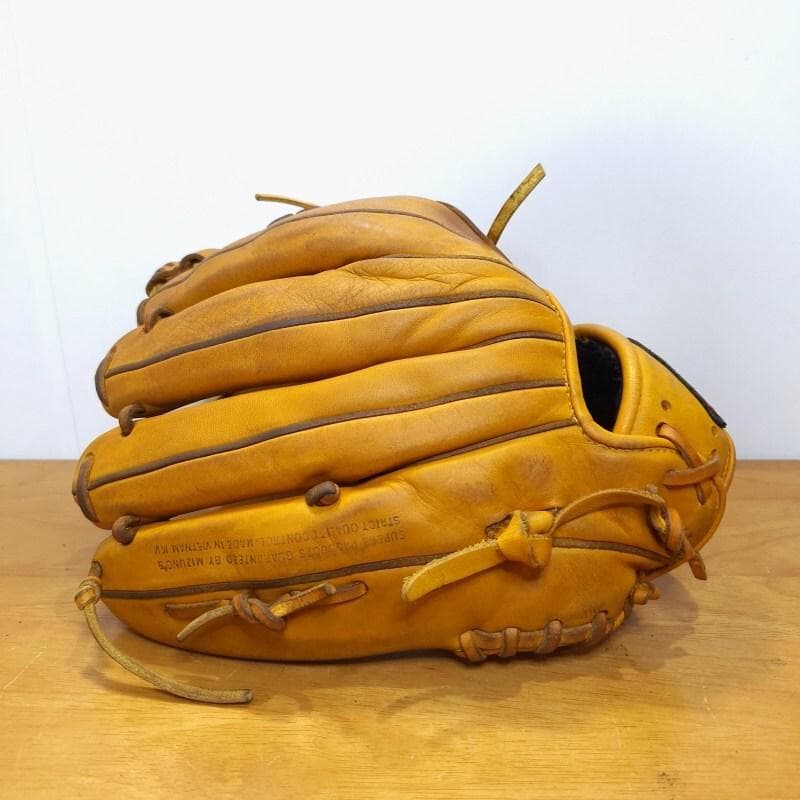 ミズノ マーベライト 限定モデル Mマークラベル 内野用 軟式グローブ