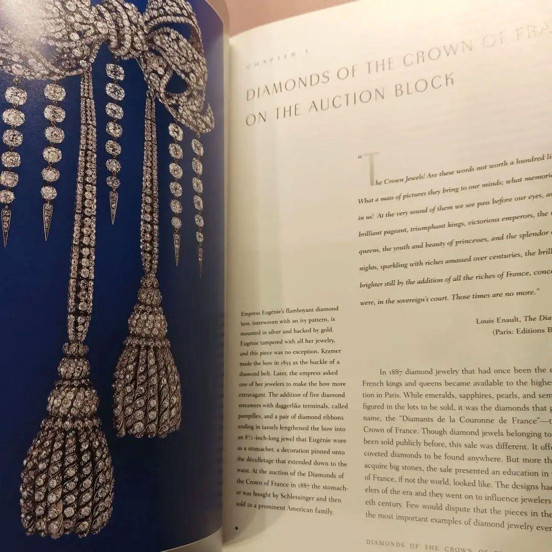 盗難された仏の国宝掲載DIAMONDS A CENTURY OF SPECTA