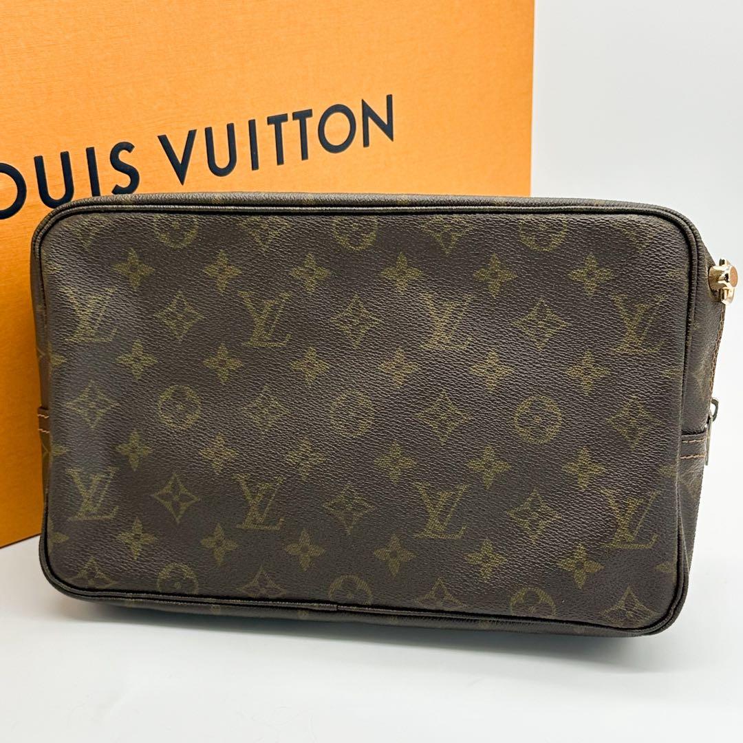 ルイヴィトン トゥルース トワレット 28 モノグラム ポーチ クラッチバッグ