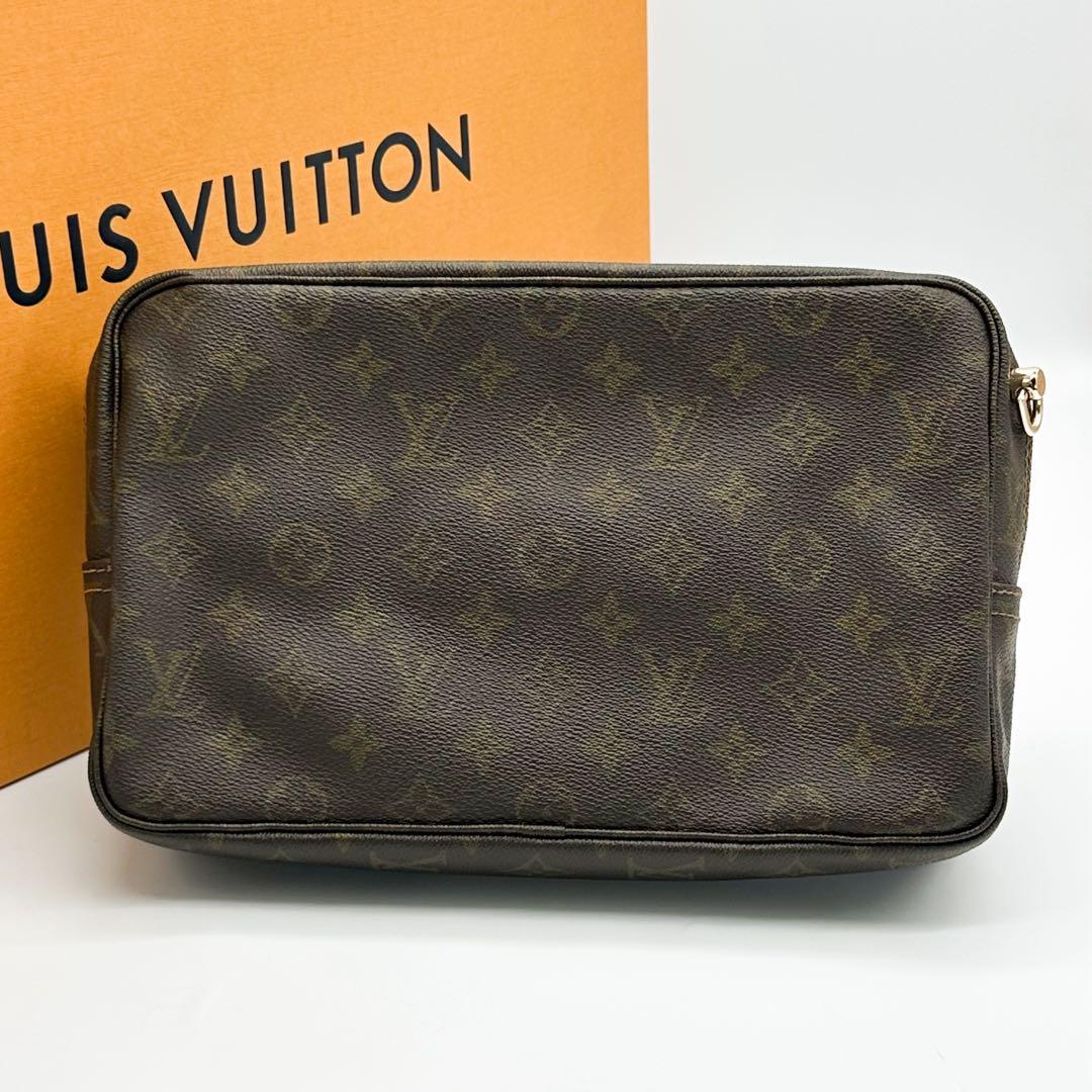 ルイヴィトン トゥルース トワレット 28 モノグラム ポーチ クラッチバッグ