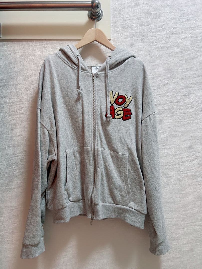 なにわ男子 VOYAGE 刺繍フード付きパーカー グレー