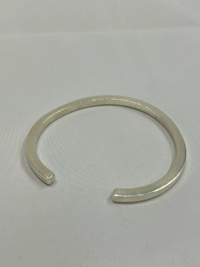 ★新品★ バングル カレンシルバー ブレスレット【匿名配送】ポーチ、クロス付き