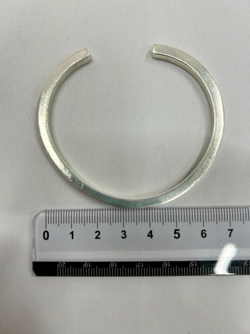 ★新品★ バングル カレンシルバー ブレスレット【匿名配送】ポーチ、クロス付き