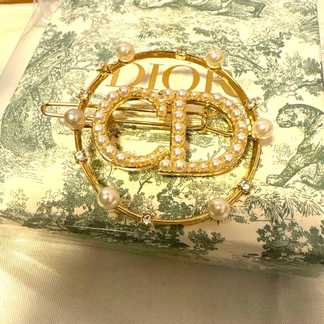 Dior パール装飾 ヘアピン