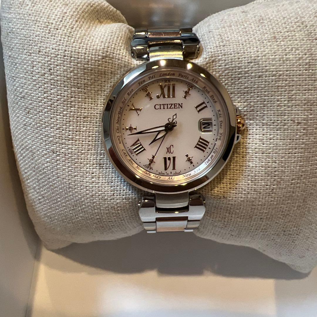 CITIZEN XC 腕時計 ホワイト文字盤