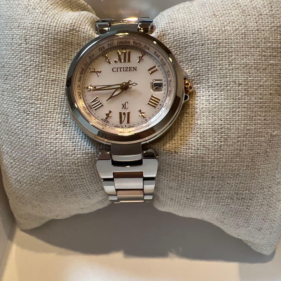 CITIZEN XC 腕時計 ホワイト文字盤