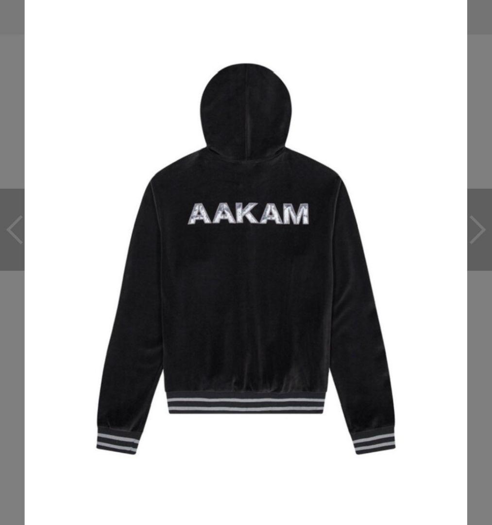 AAKAM ブラック フード付きパーカー 98刺繍