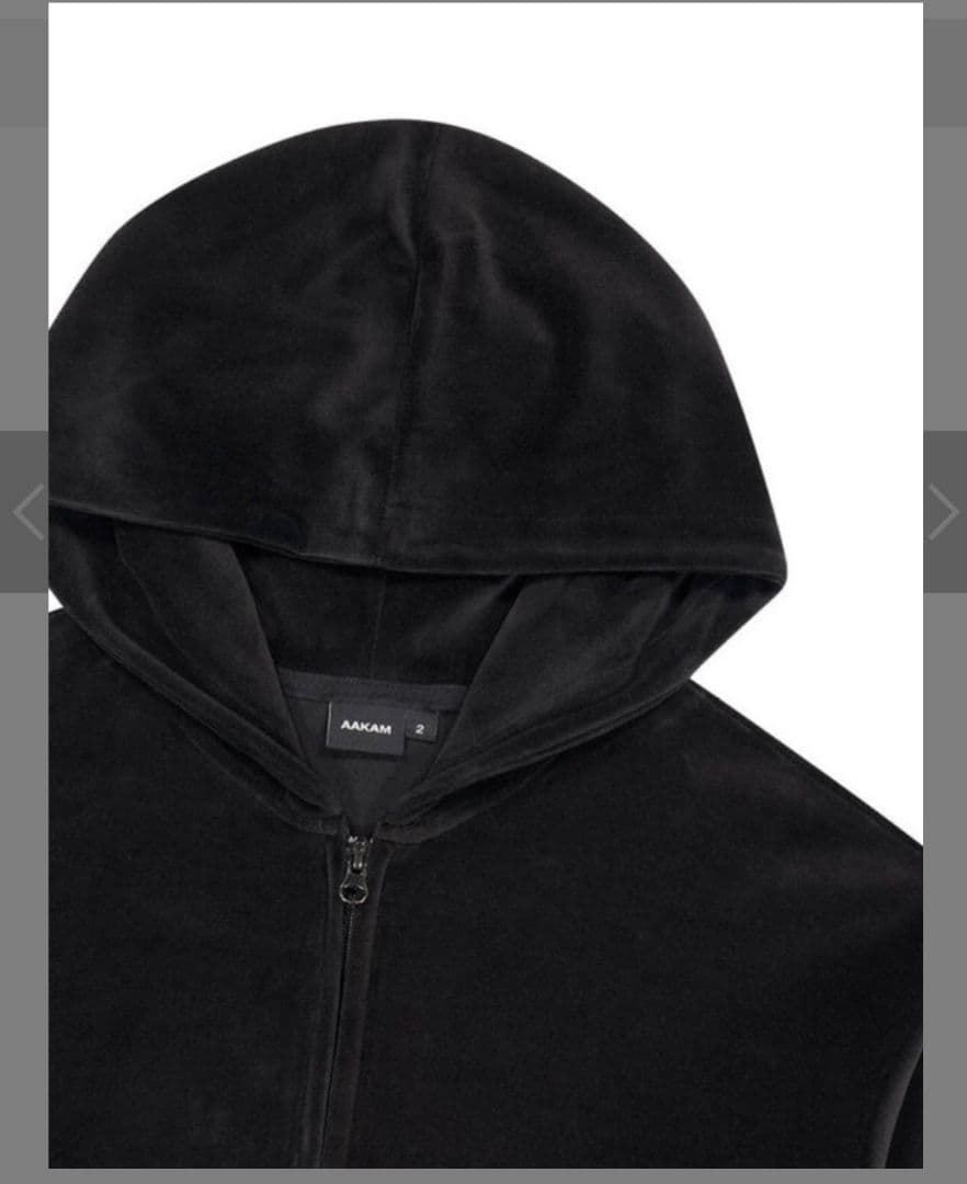 AAKAM ブラック フード付きパーカー 98刺繍