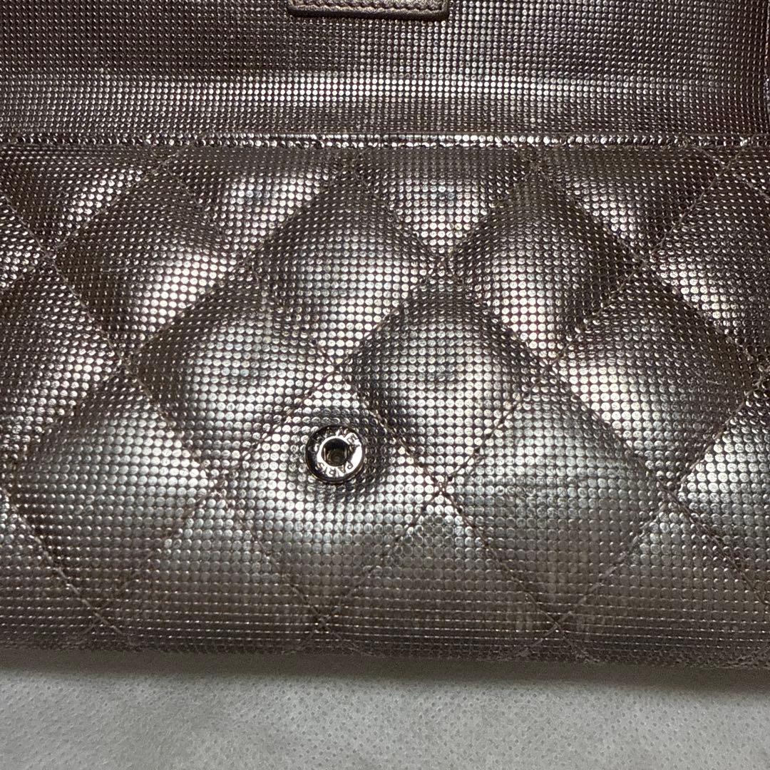 Chanel ピンクシルバー キルティング 長財布