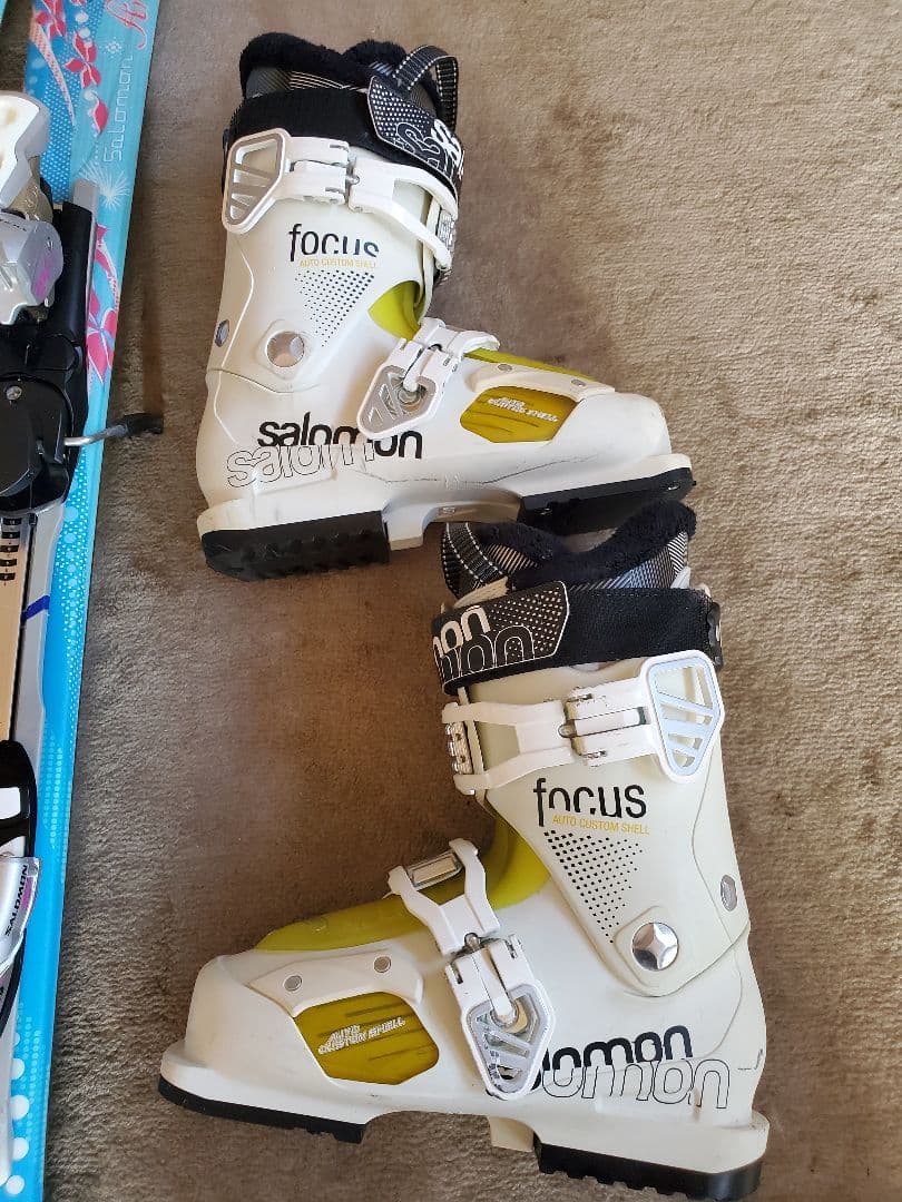 salomonカービング141ブーツ24～24.5ストック　セット