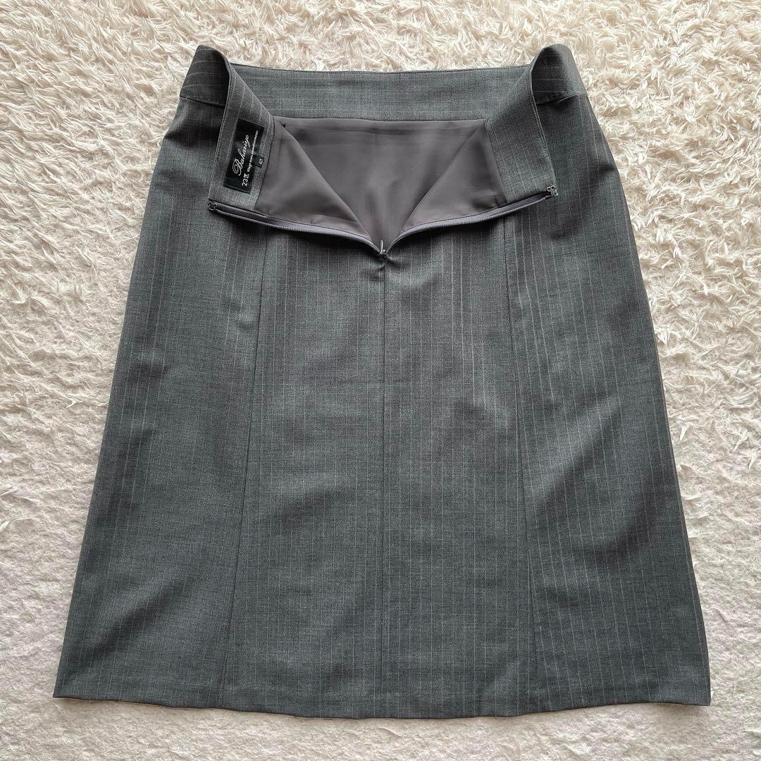 【大きいサイズ XL相当】23区 スカートスーツ ストライプ グレー ビジネス