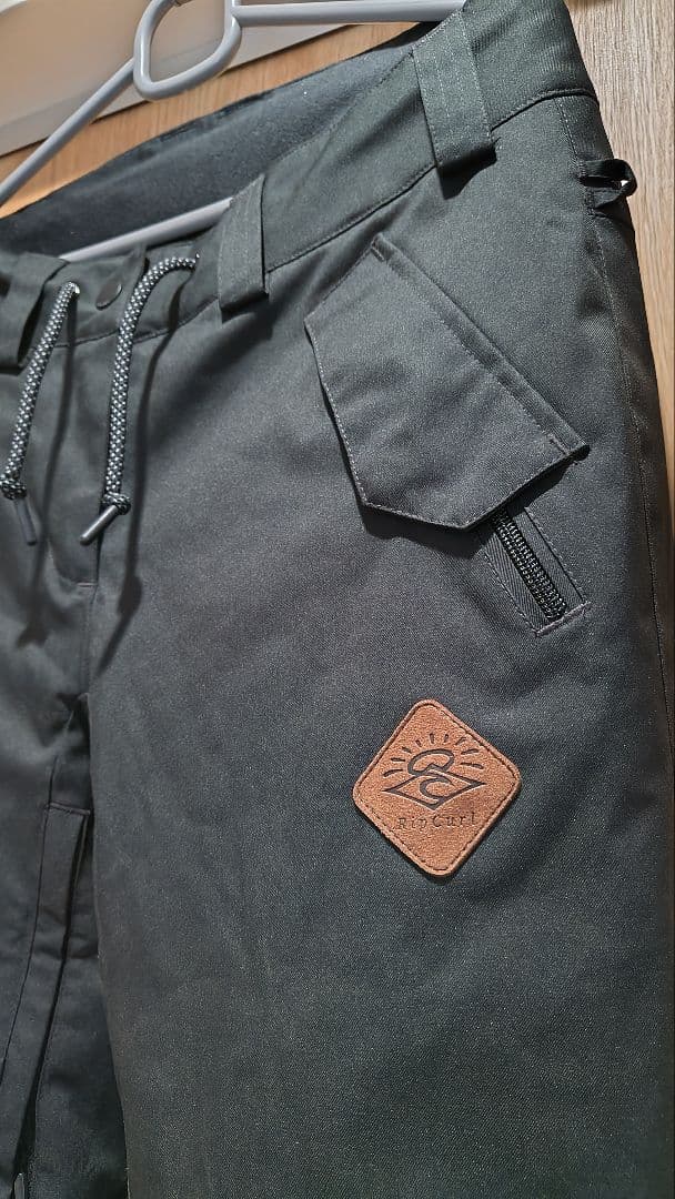 ＊未使用＊リップカール　ボードパンツ　レディースMサイズ