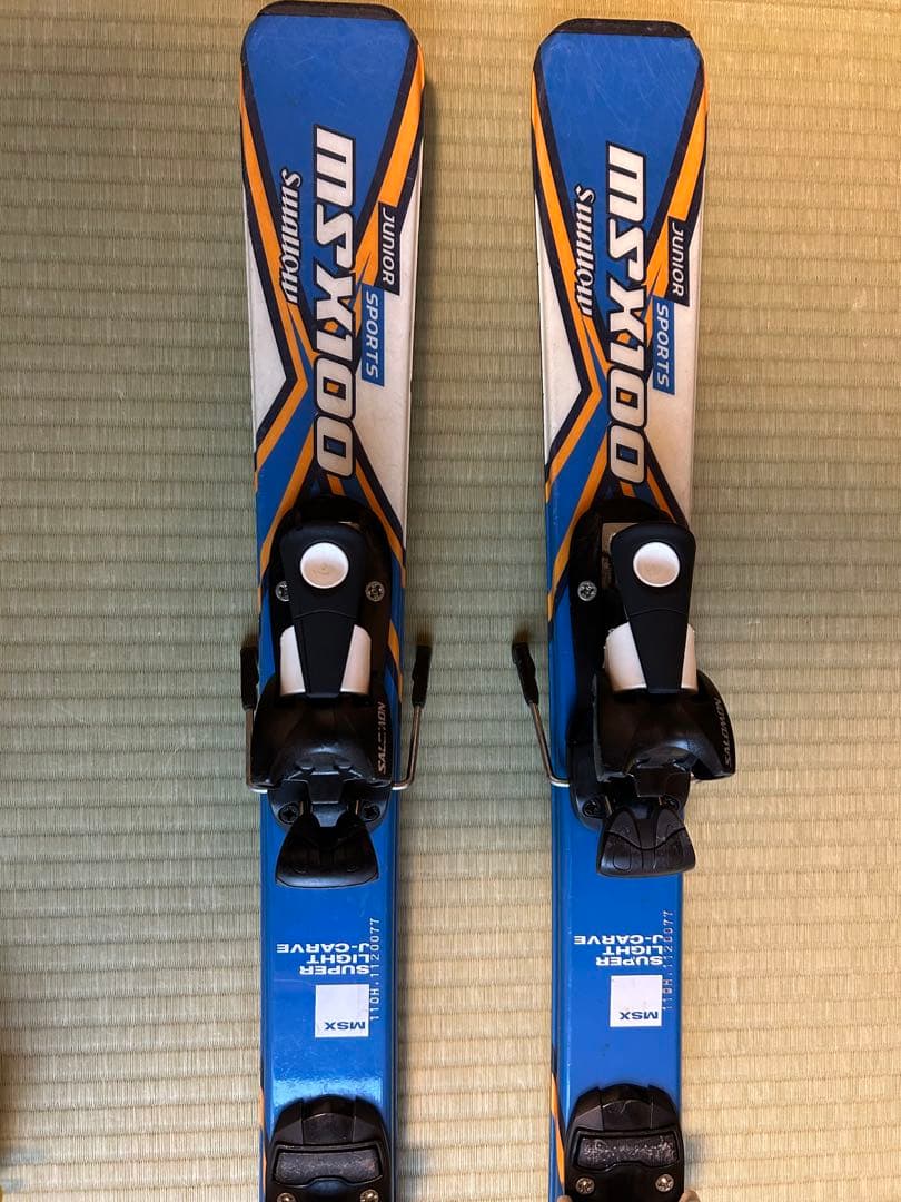 スキーセット(ウェア110cm、板、ストック、ブーツ19cm、ヘルメット)