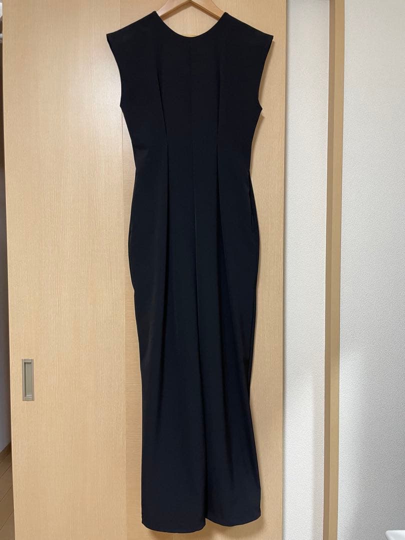 バックオープンラッシュガードオールインワン