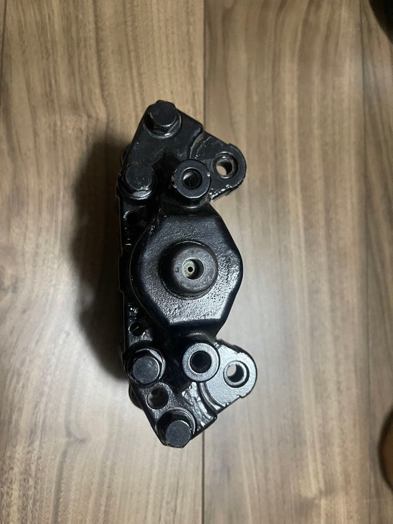 E*3様 スカイラインECR33リアブレードキャリパー