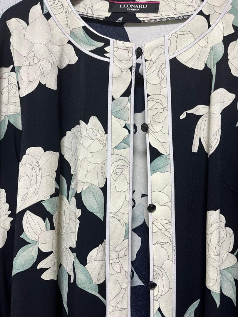 レオナール総柄カンカンカーディガン