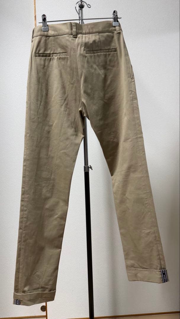 Versace スリムチノパンツ ベージュ