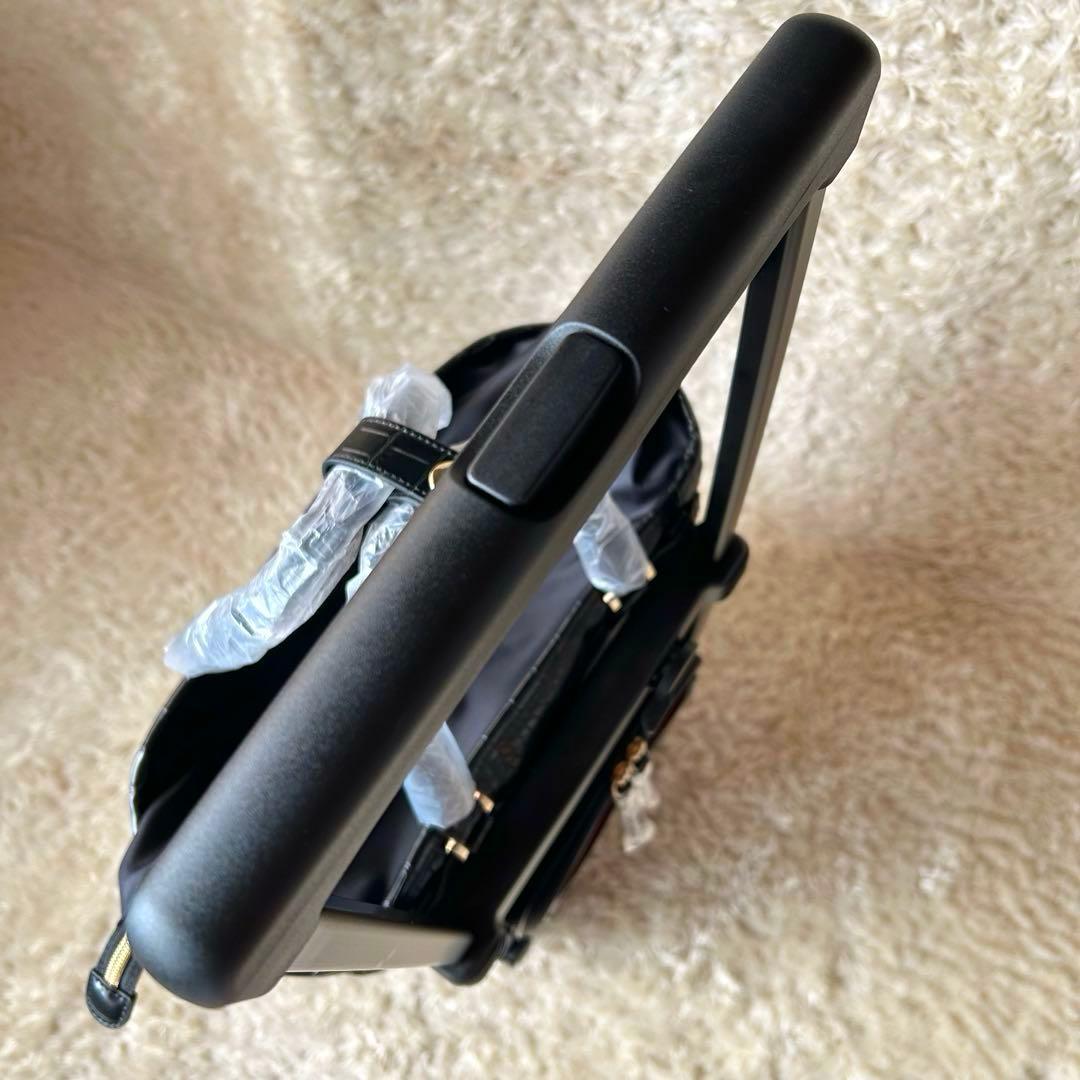 【専用ページ】新品未使用　SWANY スワニー　クロコ調4輪キャリーストッパー付