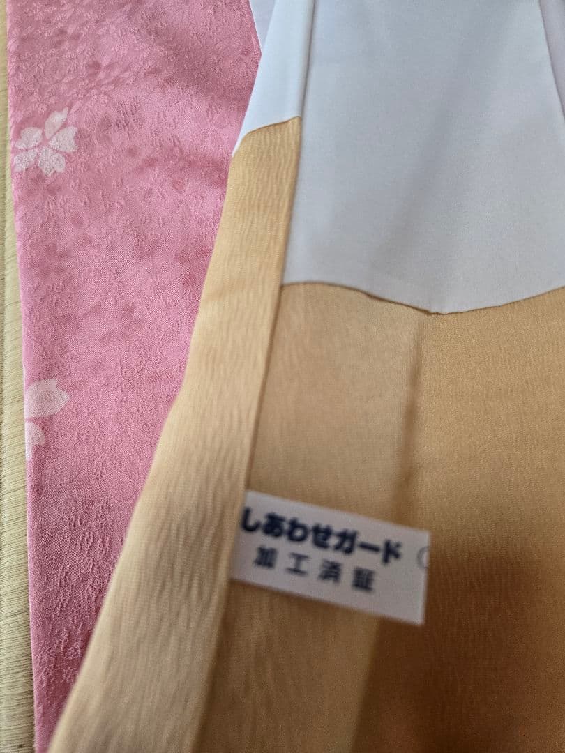 最終お値引き価格です♡新品袴(刺繍入り)&正絹の振り袖(未使用)