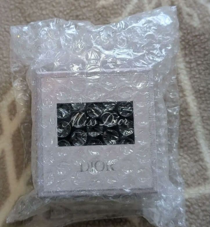 最終価格【新品未開封】ミスディオール　エッセンス　50mL