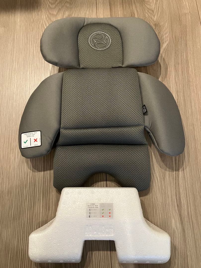 シローナ　Gi i-size Plusサイベックス チャイルドシート