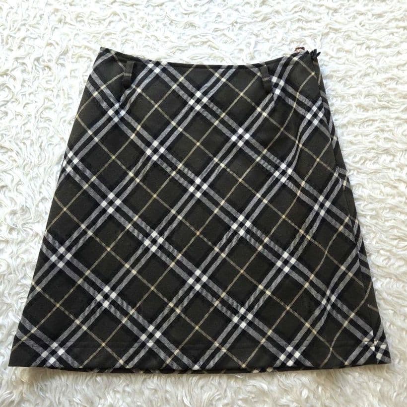 user_fdedc5b2様美品✨バーバリ－　黒ジャケット　ノバチェック160