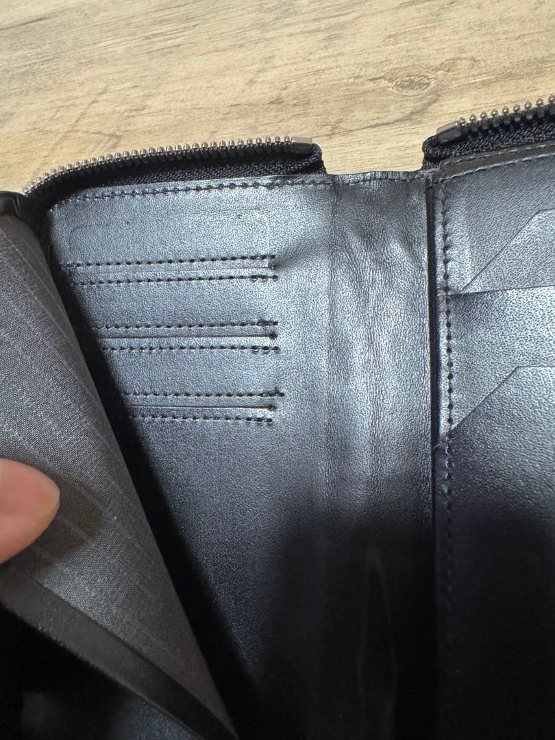 ITTI イッチ　クロコダイル　財布　ブラック　スマートミッドウォレット　美品